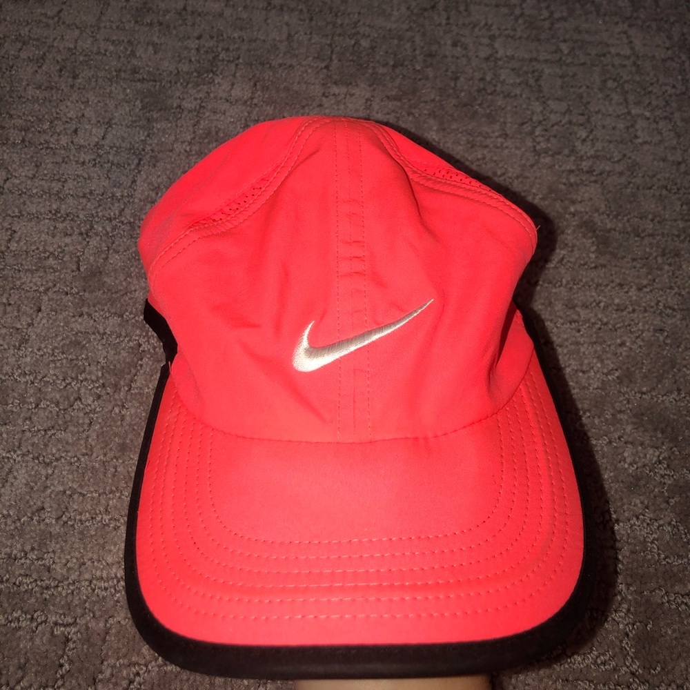 Hot pink Nike hat